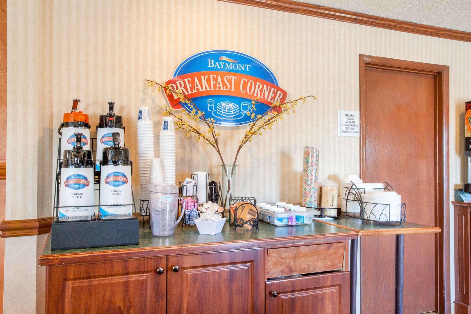 Baymont By Wyndham Detroit/Roseville Dış mekan fotoğraf